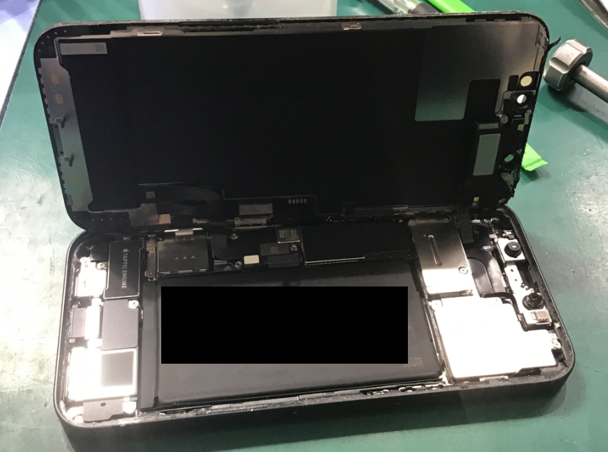 iPhone12の修理はデータそのまま・最短即日修理のスマホ修理工房中野ブロードウェイ店にご相談ください！！